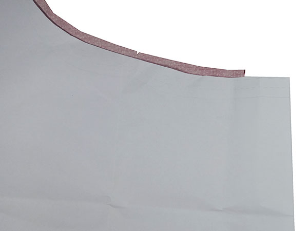 Bei gerafften Shirts die vordere Weite verringern.