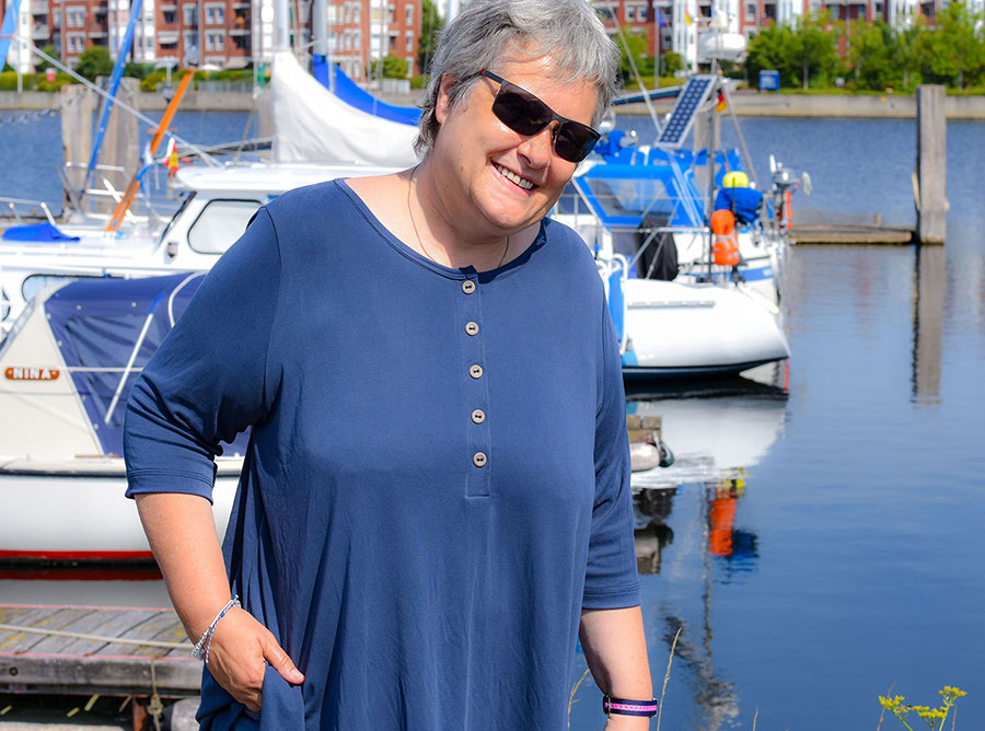 Shirts mit Henley-Ausschnitt nähen - ein kostenloses Ebook bei farbenmix.de