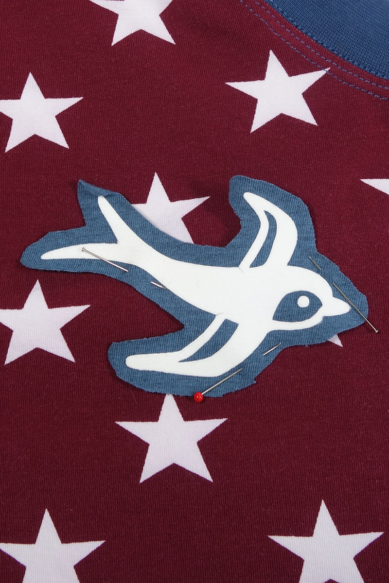 Plottmotiv aufnähen