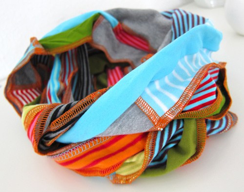 Loopschal aus Jerseyresten nähen