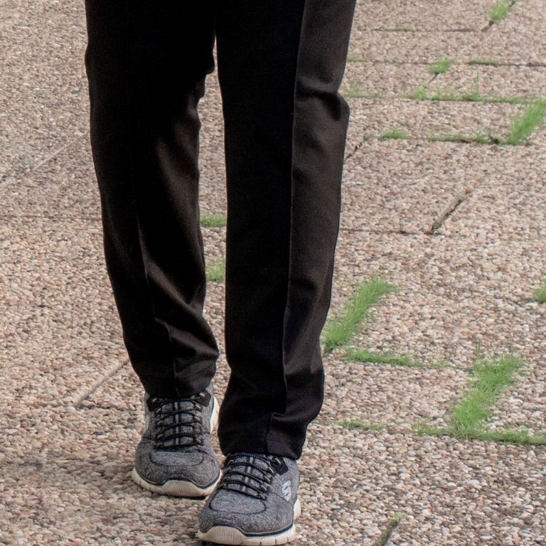 Tutorial: Bügelfalten in Hosen unkompliziert genäht