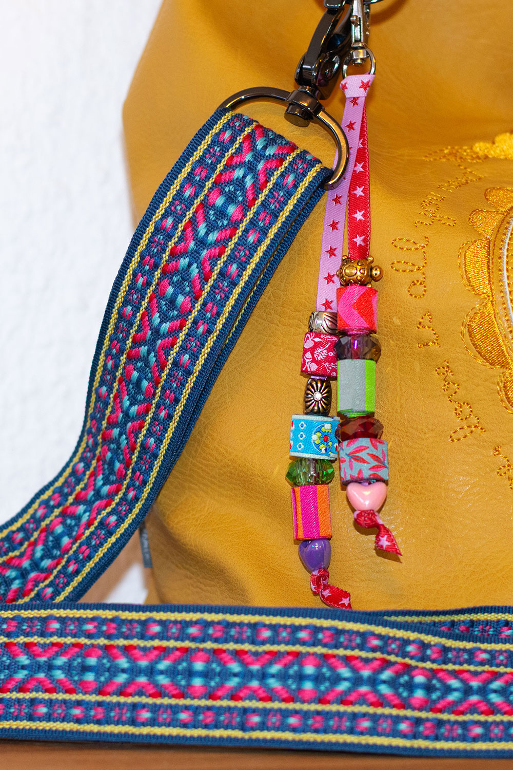 Jacquard-Band als Taschengurt nähen