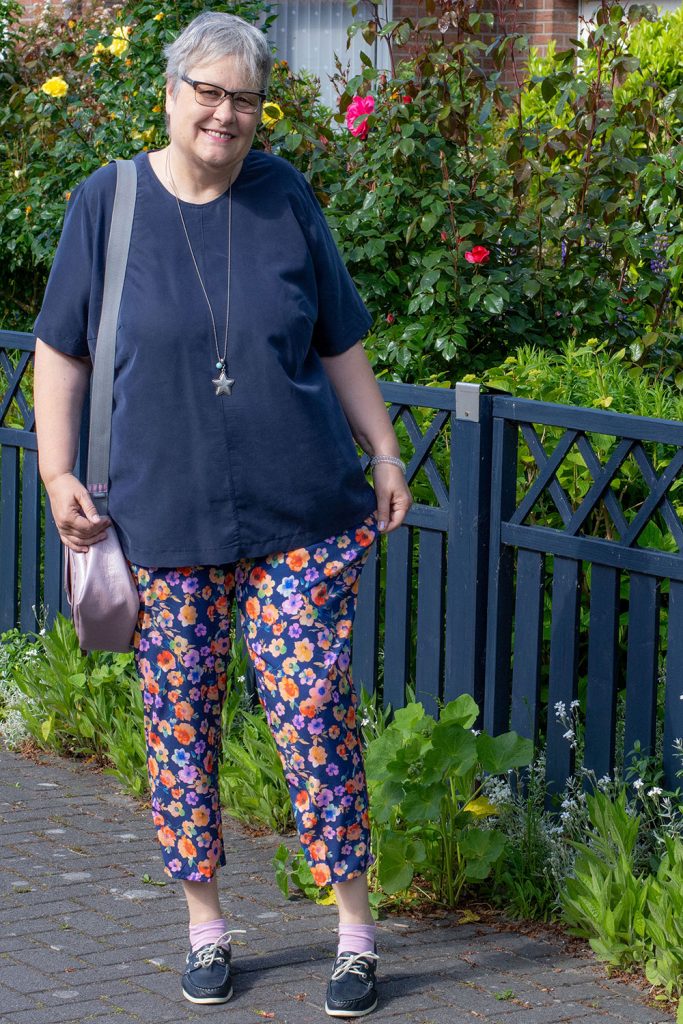 Leichte Sommerhose aus dehnbarer Mikrofaser