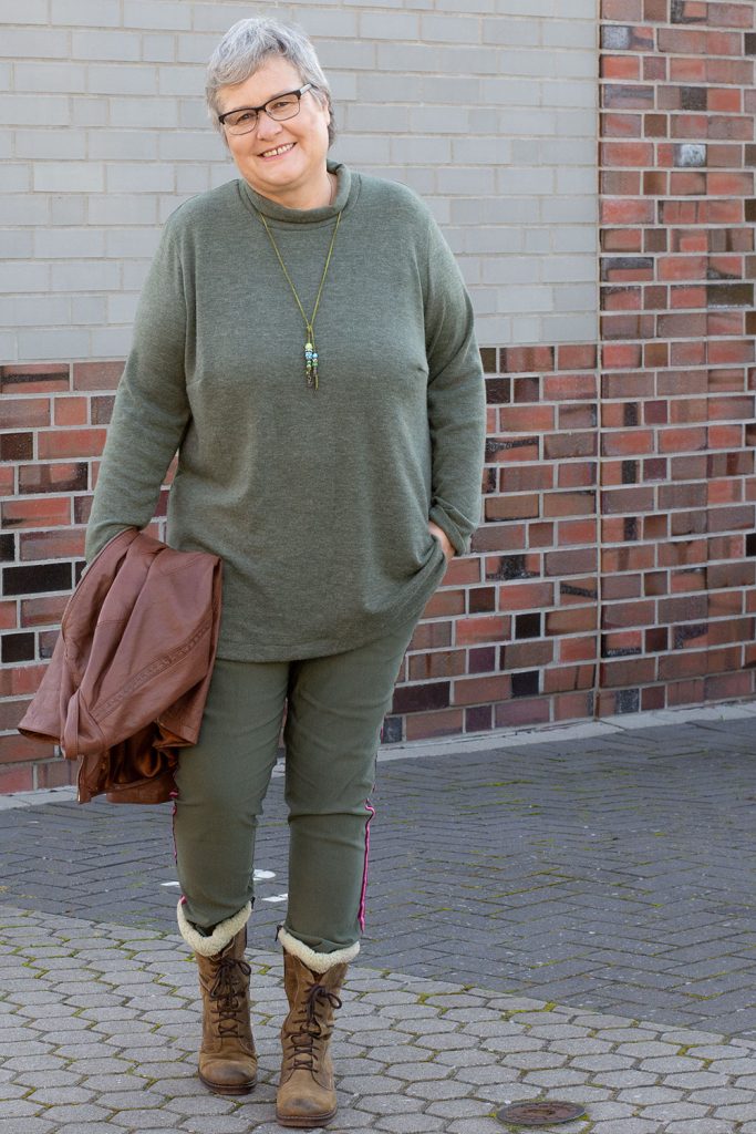 Pullover aus feinem Strickstoff nähen - Tipps und Tricks