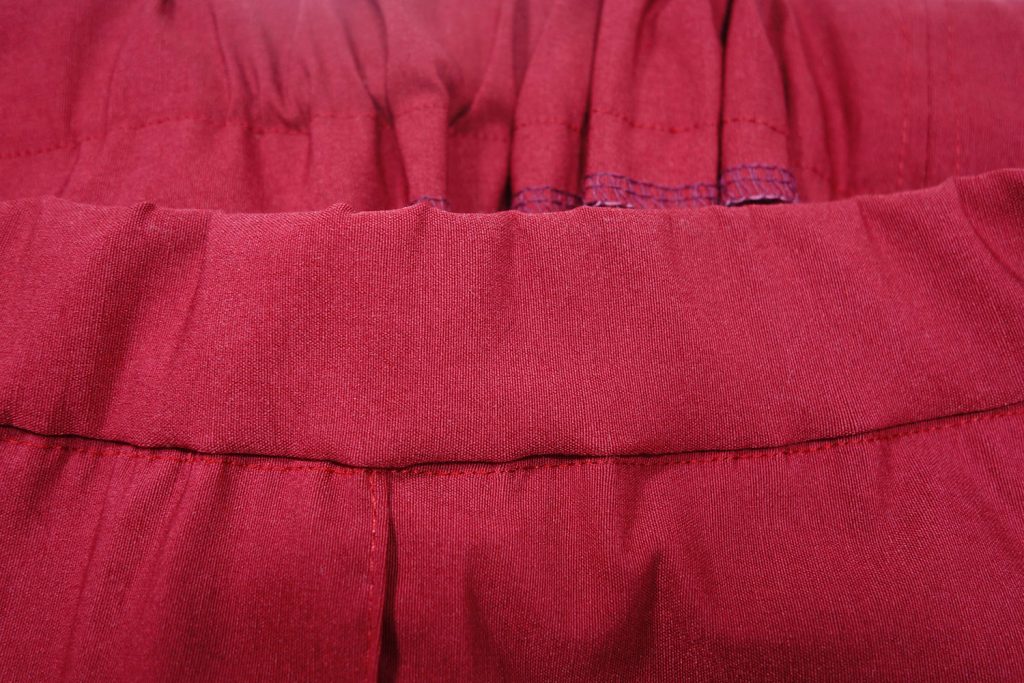 Hosenbund bei dickeren Stoffen nähen